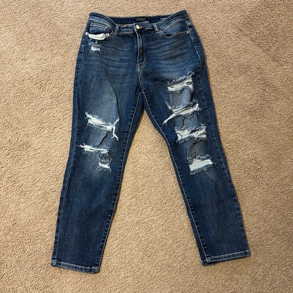 Judy Blue Boyfriend Distressed Jeans